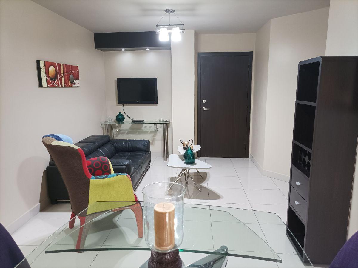 Lomas de Urdesa Vendo Departamento 2 Dorm., Garaje, Ascensor Guardíanía Gimnasio, Terraza, Guayas — imagen 5