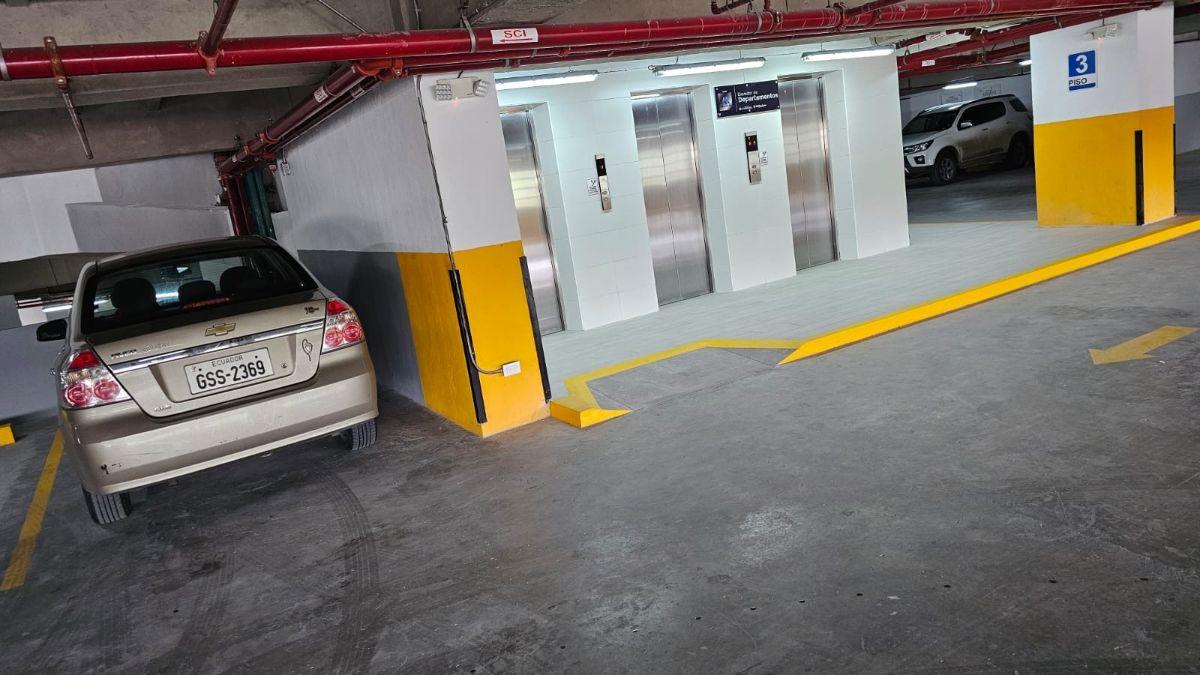 Millenium Tower, Piso 12. vendo 50 m², 1 Parqueo. Cerca del Policentro. de Estreno, Guayas — imagen 4