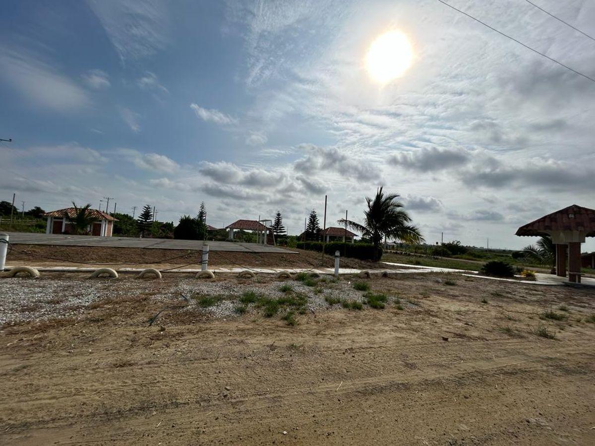 Terreno de 1768 m² en Venta en Norte de Playas Fincas Las Lagunas, Guayas — imagen 10