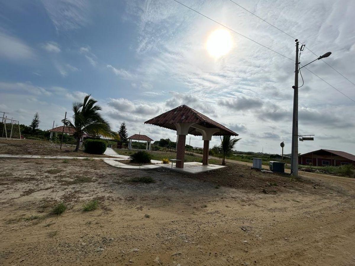 Terreno de 1768 m² en Venta en Norte de Playas Fincas Las Lagunas, Guayas — imagen 6
