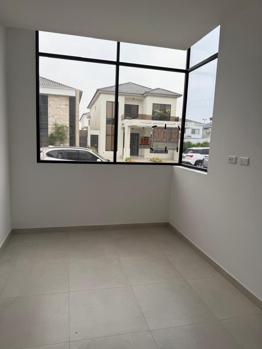 Casa de Estreno en Venta - Isla Celeste - Ciudad Celeste - Samborondón, Guayas — imagen 5