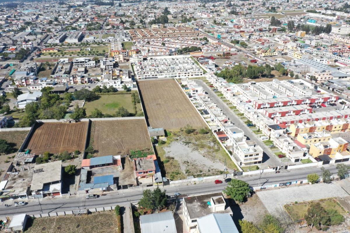 Terreno en Venta 6952 m² Zona Residencial de Alto Crecimiento - Calderón — imagen 6
