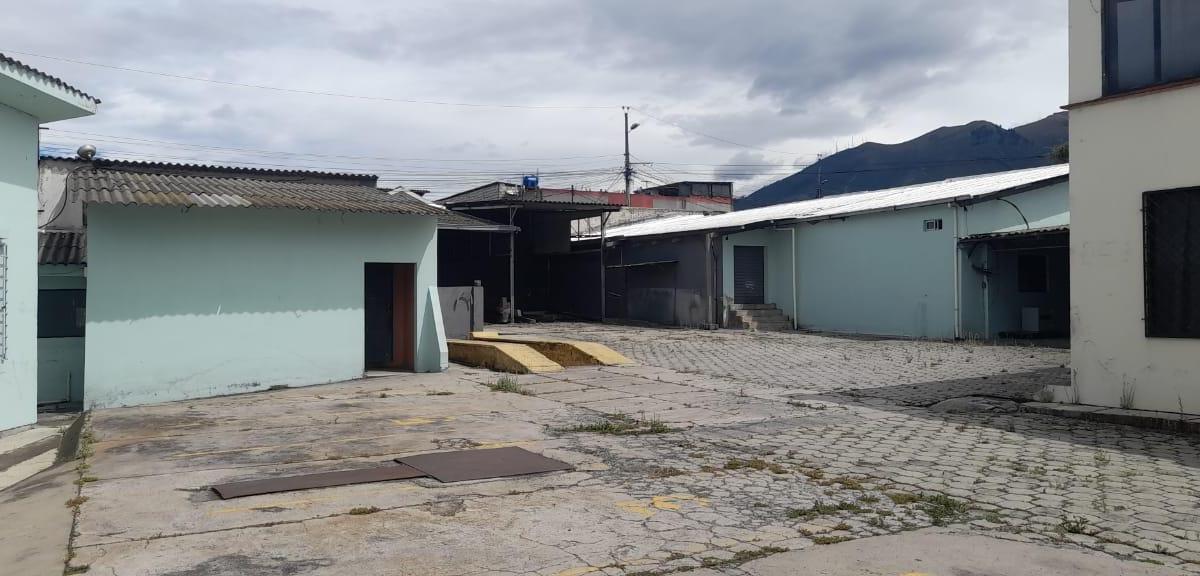 Espectac. Terreno y Galpon en Venta 4.142 m Total. Giselle Cel. 0993. 625.462 — imagen 9
