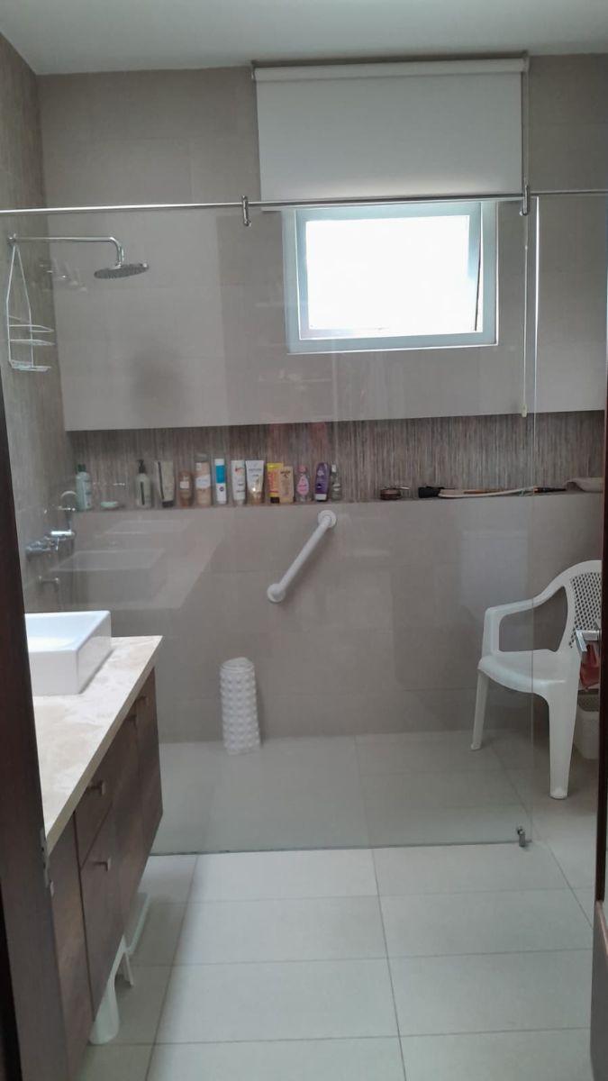 En Cumbayá Vendo Espectacular Penthouse, Vista, Seguridad, Ubicación! — imagen 9