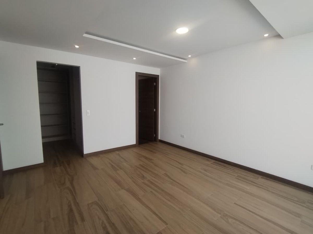 Se Vende Hermoso Departamento La Primavera Cumbaya — imagen 3