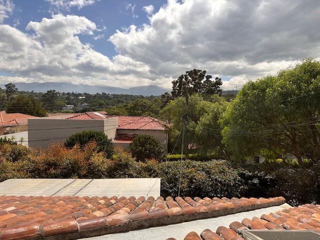 Vendo Departamento Duplex, Estilo Español en Urbanización Exclusiva — imagen 4