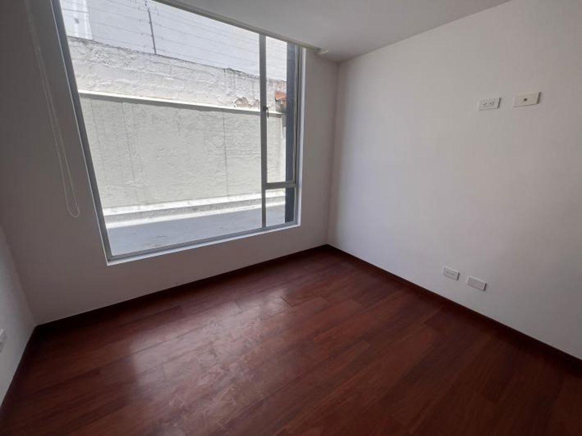 Oportunidad, Quito Tenis, Departmento 2d con Patio — imagen 7