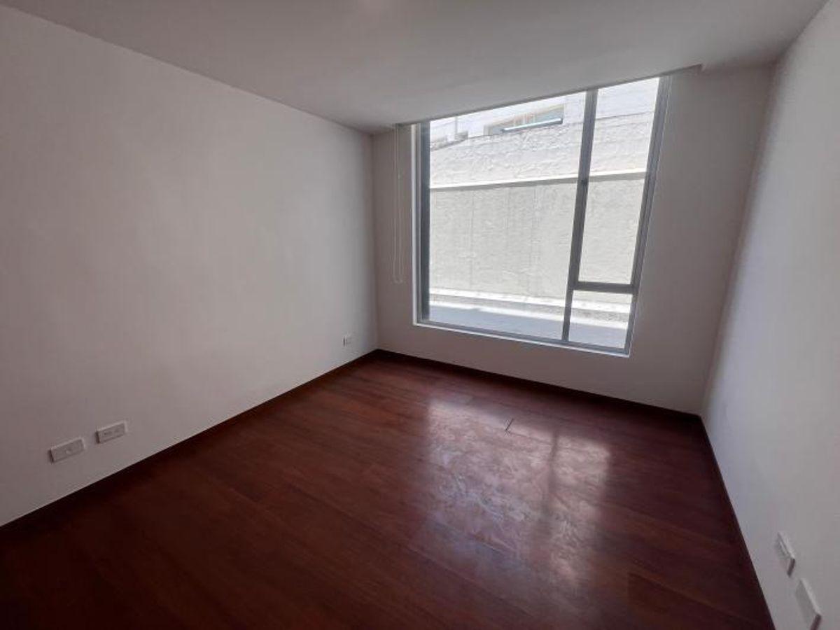 Oportunidad, Quito Tenis, Departmento 2d con Patio — imagen 6