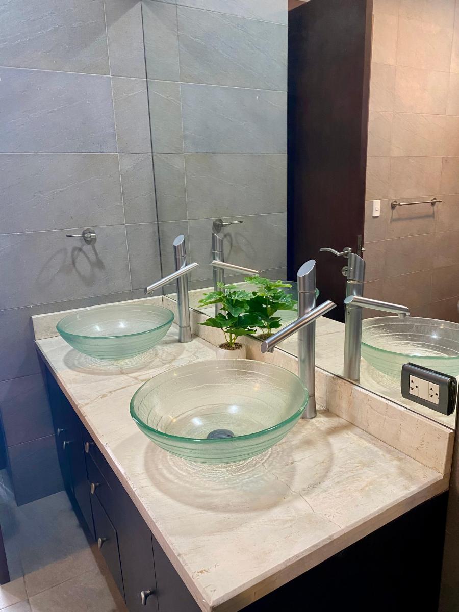 Vendo Amplio y Confortable Departamento, Guayas — imagen 7