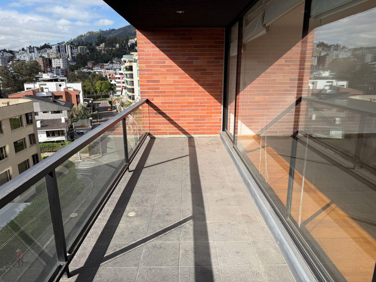 Quito Tenis, Departamento de Venta con Vista Garantizada — imagen 7