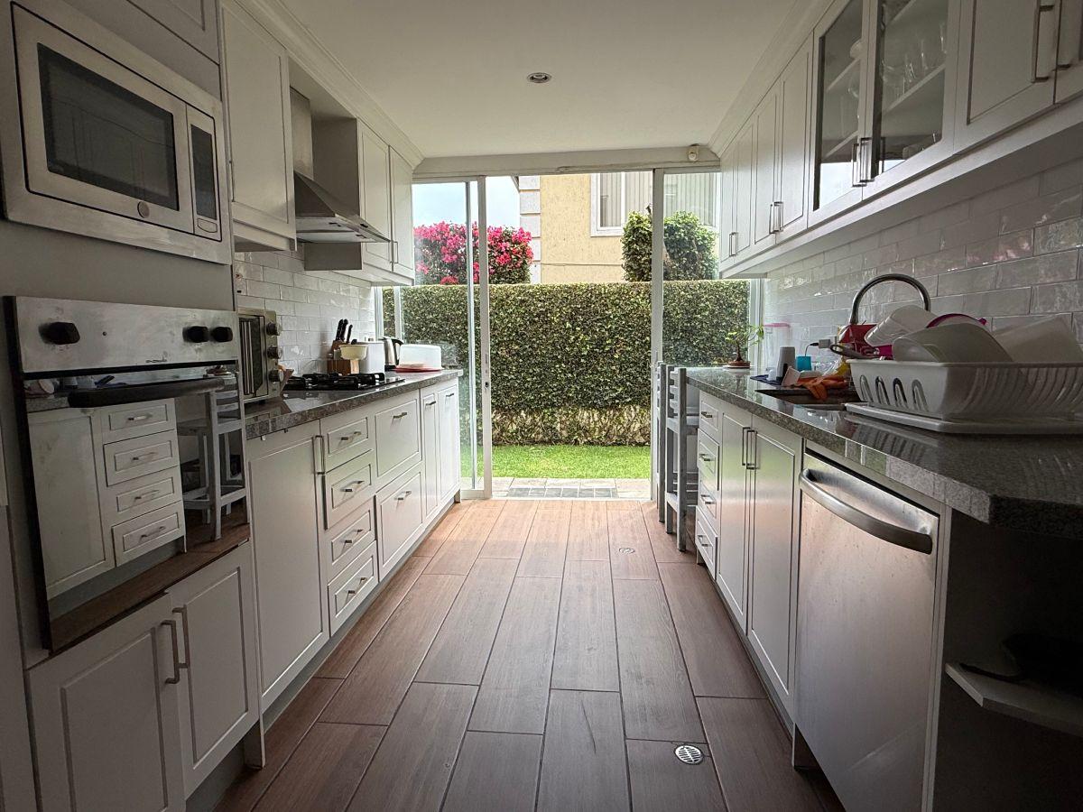 Amplio Departamento en Planta Baja con Jardín Dentro de Urbanización Privada — imagen 7