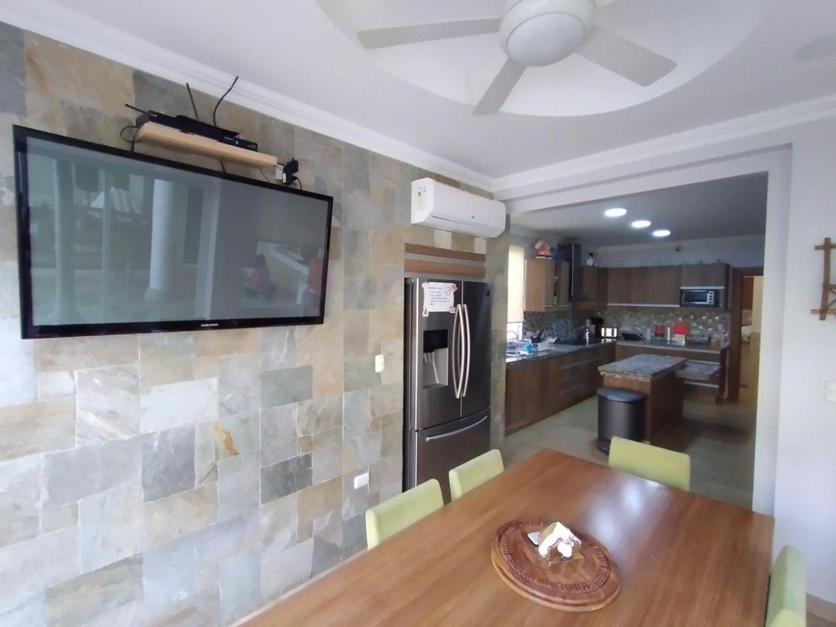 Casa en Venta Ubicada en Urb. Tennis Club, Guayas — imagen 4