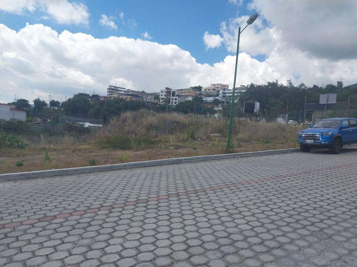 Vendo Terreno Plano en Urbanizacion Privada, Sector de Pomasqui con Todos Los Servicios Básicos. Provincia de Pichincha — imagen 5