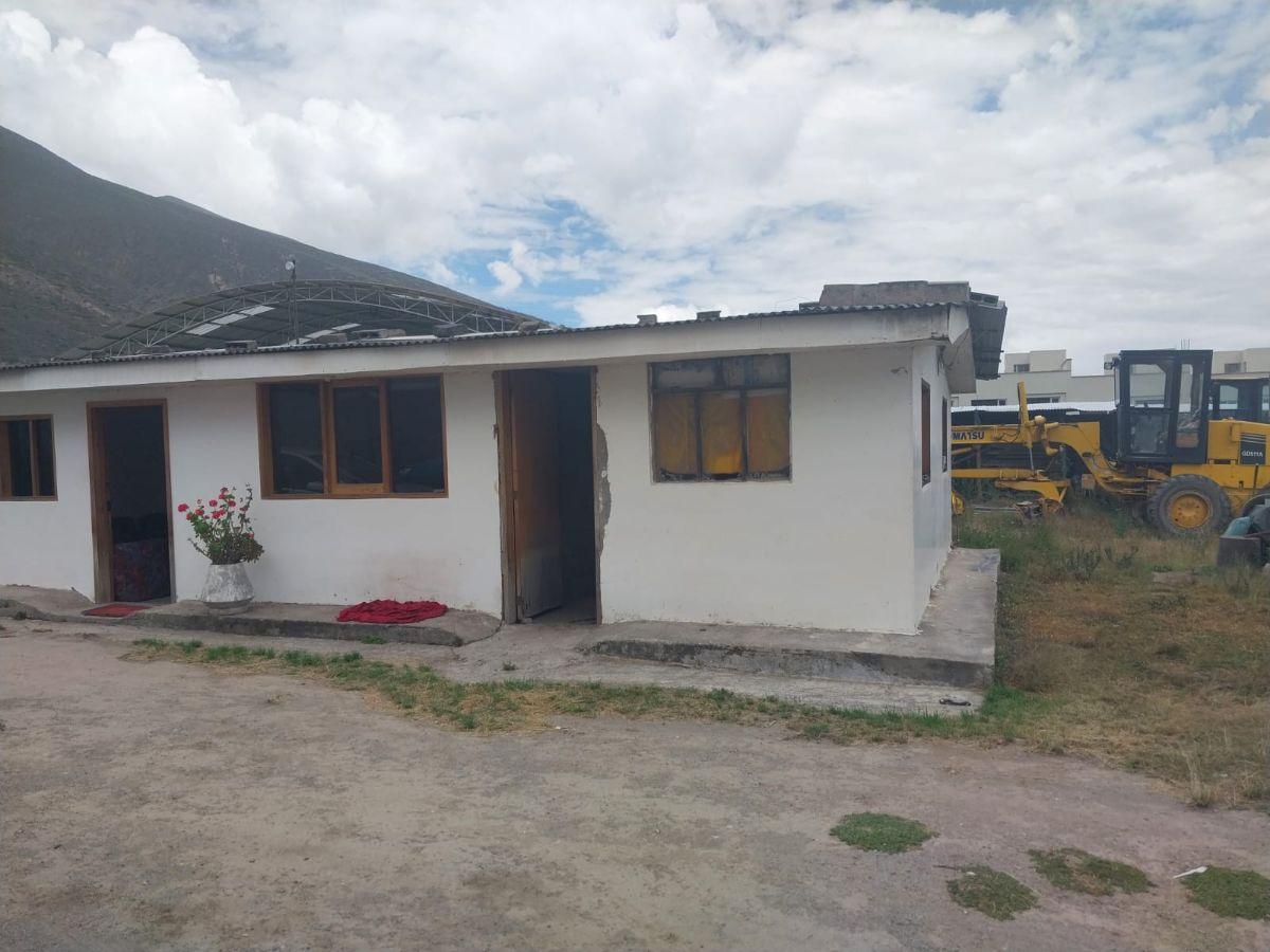 Vendo Terreno en Pomasqui Para Constructores Completamente Plano en Urbanizacion Privada. Provincia de Pichincha — imagen 9