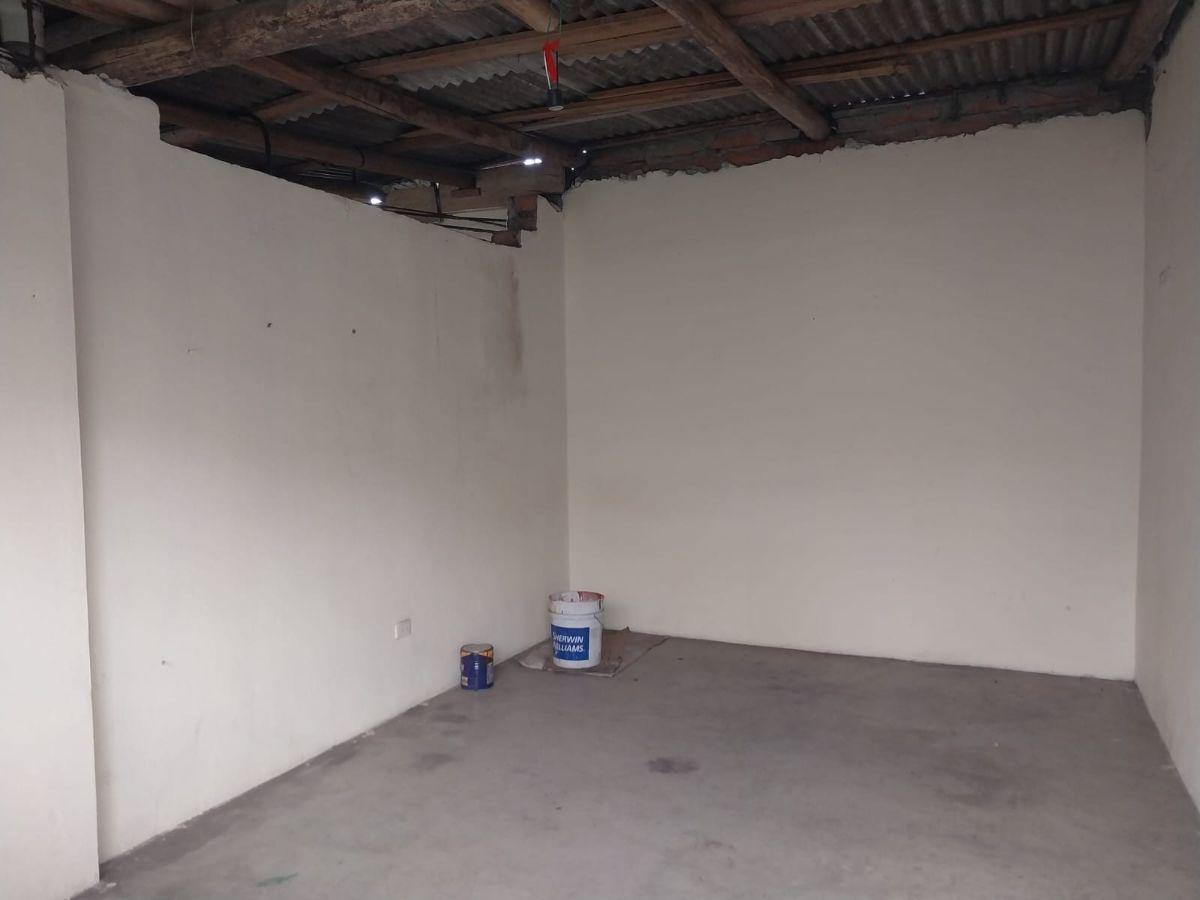 Vendo Terreno con Construccion Para Terminar en Guamaní en Derechos y Acciones, Excelente Ubicación — imagen 7