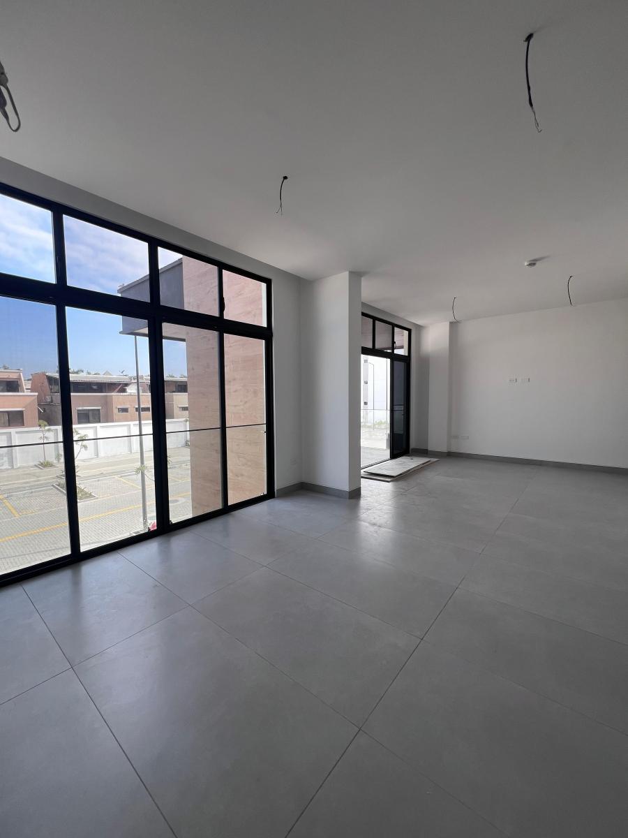 En Venta Dpto. de Estreno en Urb Riona, Km. 3.5 Samborondon - 104 m², Guayas — imagen 9