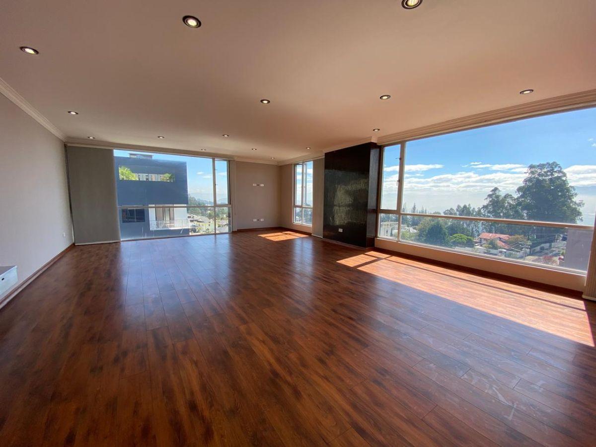 En Venta Duplex Penthouse C/terraza y Jardín - Urb. Lomas Monteserrin — imagen 10