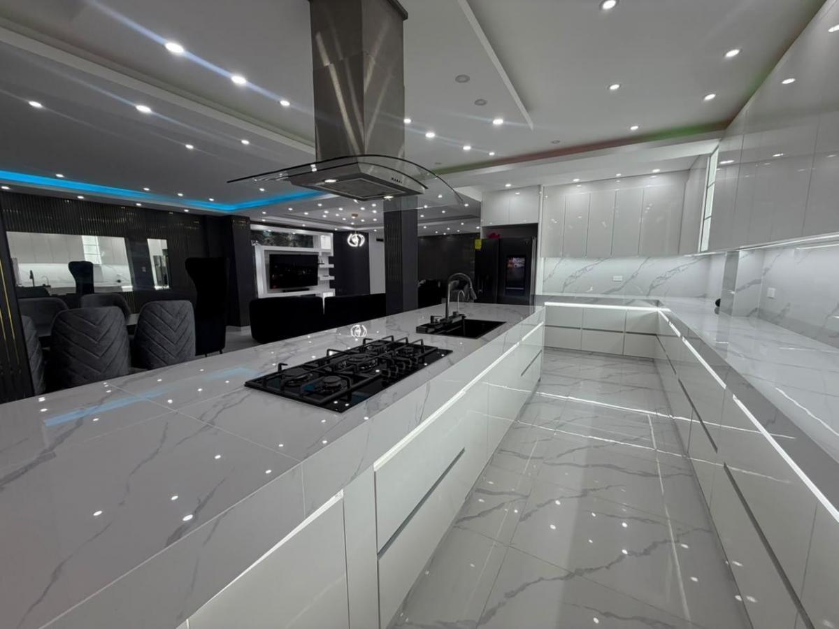 Edificio Residencial Premium en Venta | 14 Habitaciones | Vista Al Mar — imagen 6