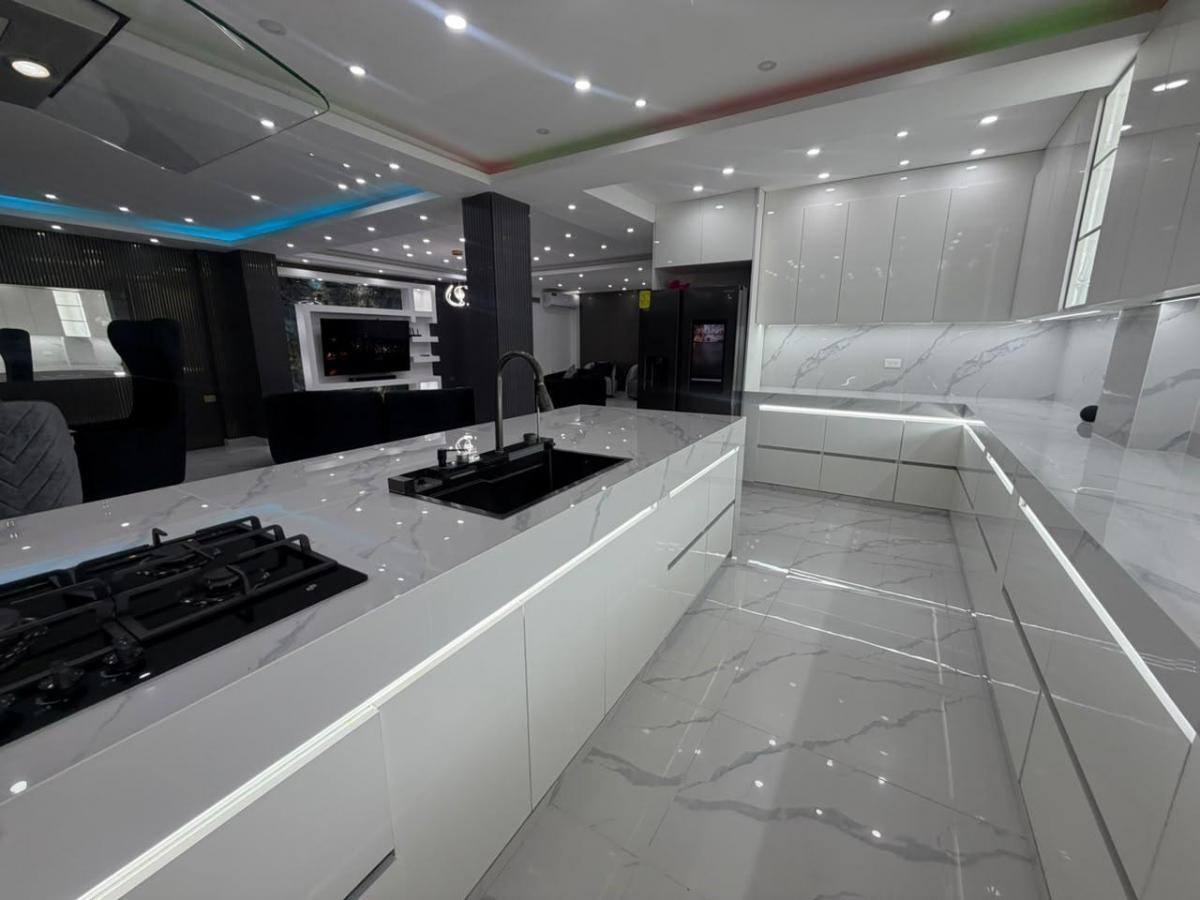 Edificio Residencial Premium en Venta | 14 Habitaciones | Vista Al Mar — imagen 4