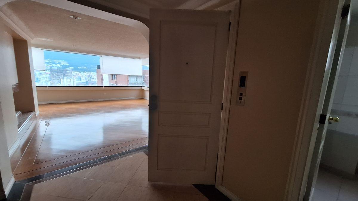 Venta Amplio Dpto 224 m 3 Dorm. con Su Baño Cada Uno. La Coruña — imagen 3