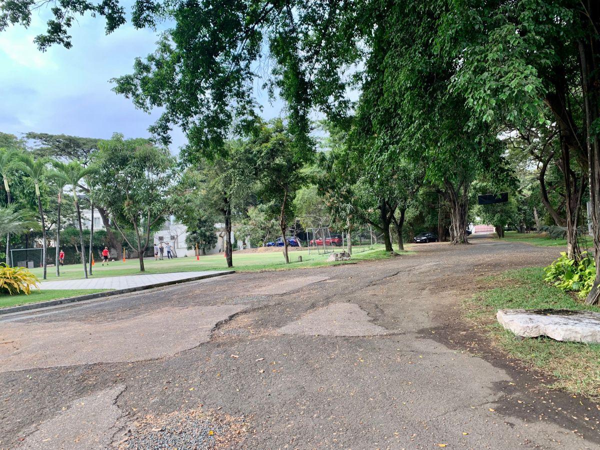 Vendo Terreno Via Samborondon Frente Río Daule con Lagos, Ideal Desarrollo Urbanístico, Guayas — imagen 3