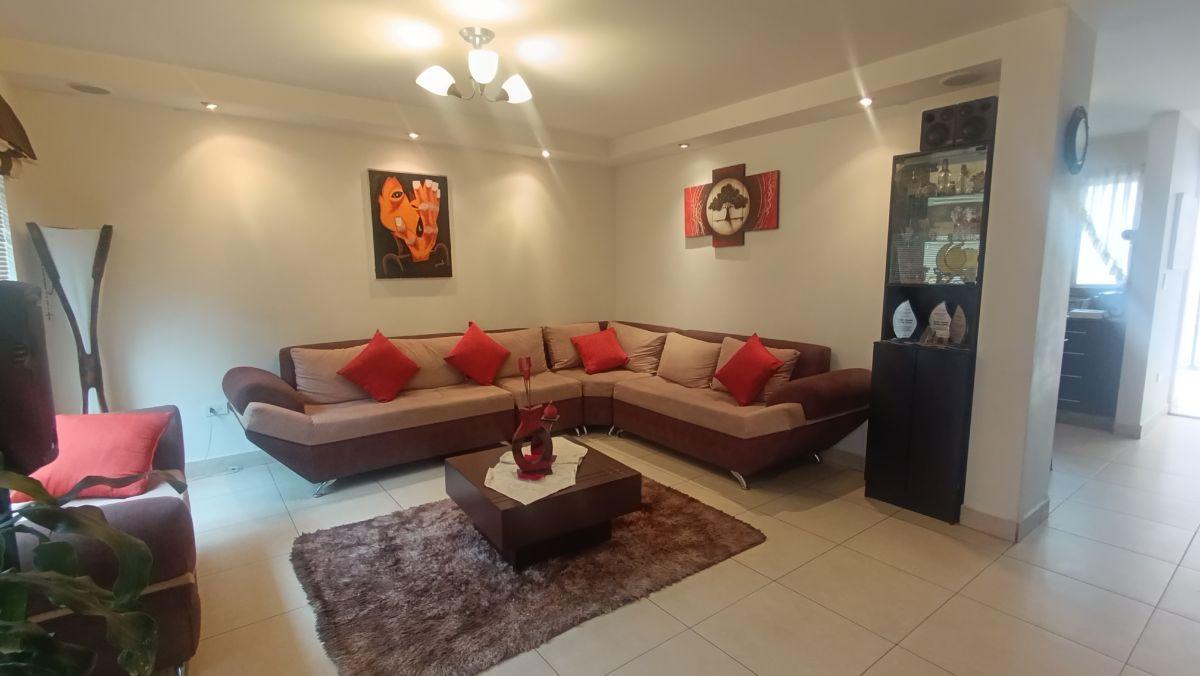 Casa en Venta en Sector San Gabriel, 3 Dorm., Patio, Conjunto con Piscina — imagen 10
