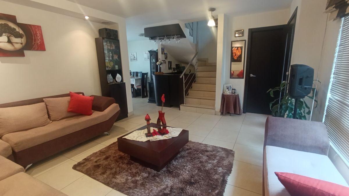 Casa en Venta en Sector San Gabriel, 3 Dorm., Patio, Conjunto con Piscina — imagen 9