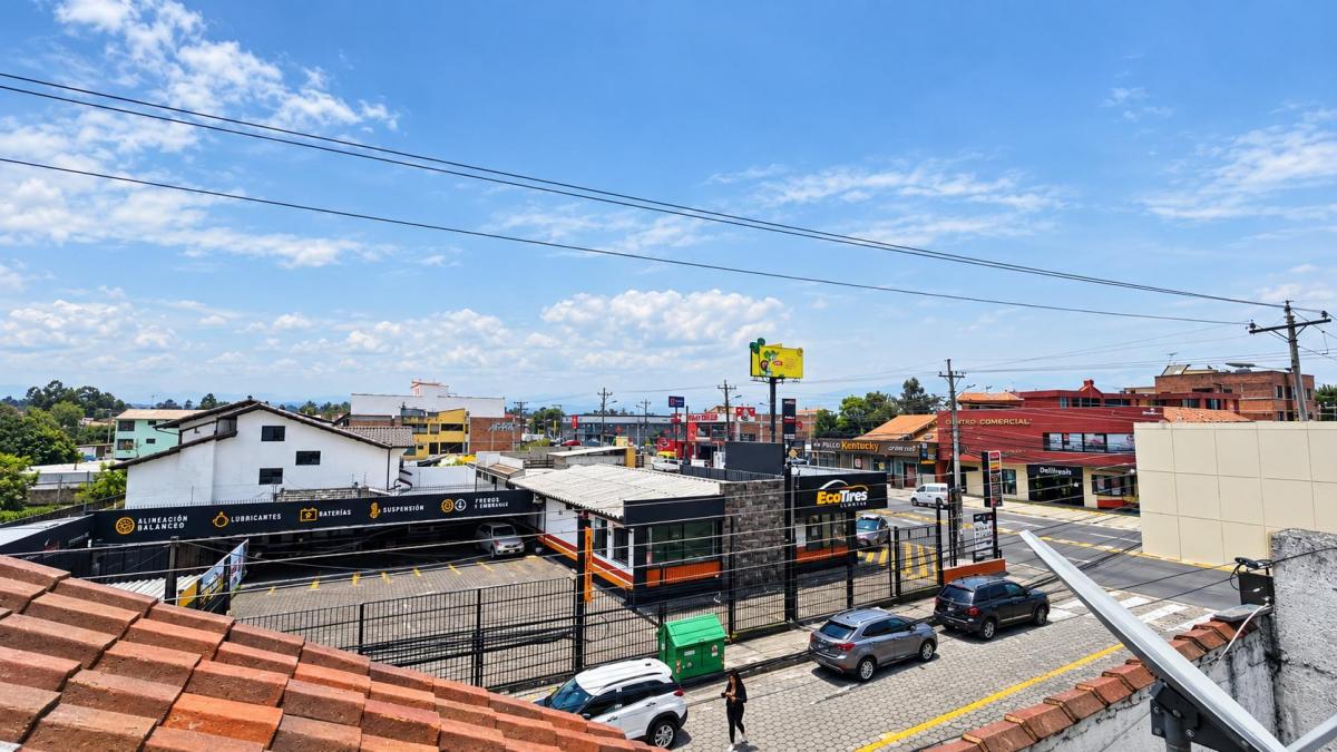 Casa Comercial de 400 m² en Venta en San Rafael El Triángulo Valle de Los Chillos — imagen 10