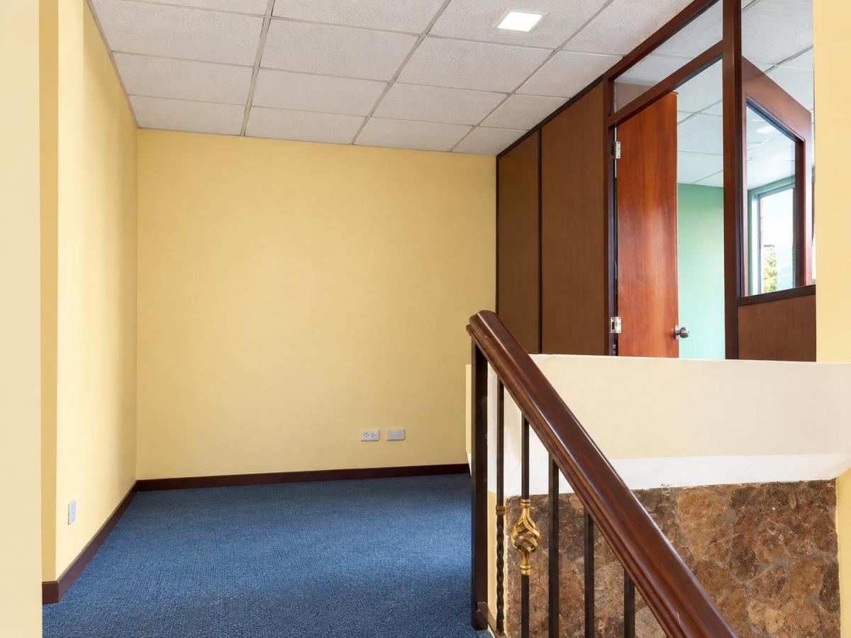 Casa Comercial de 400 m² en Venta en San Rafael El Triángulo Valle de Los Chillos — imagen 9
