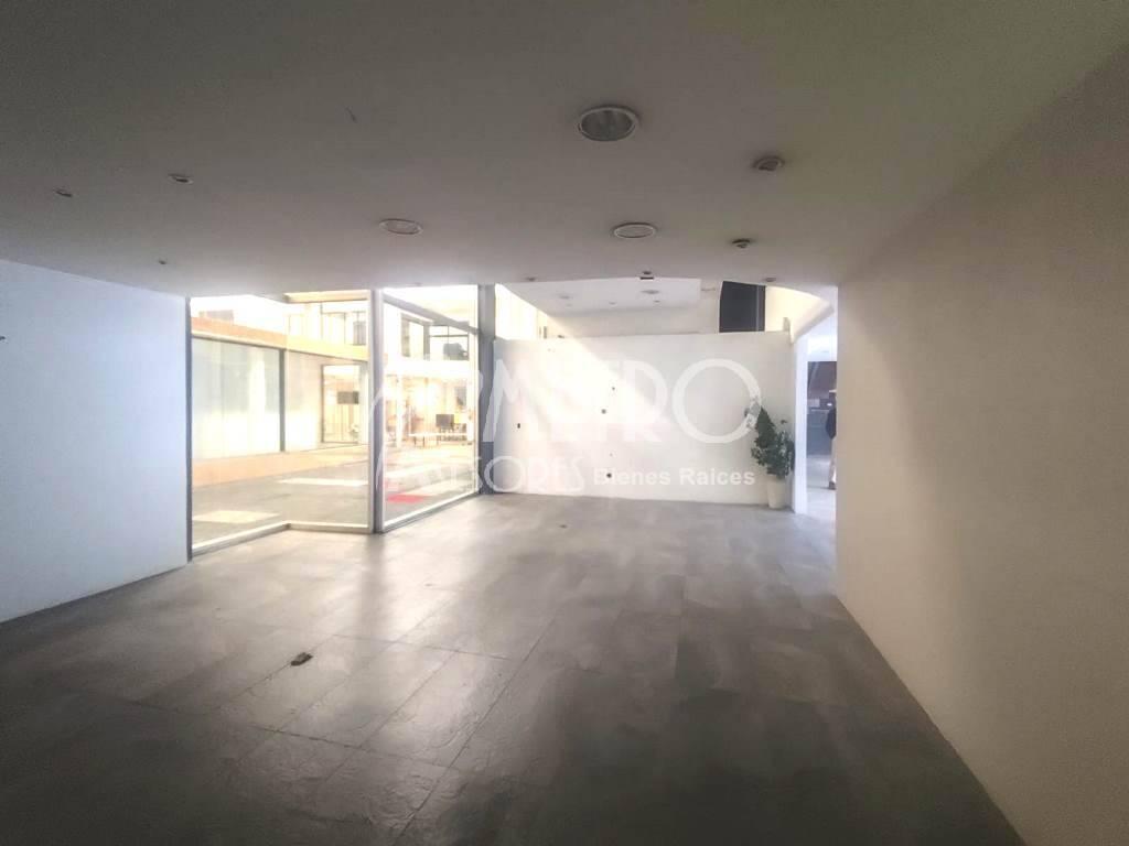 Local Comercial en Venta de 318 m C. C. Dicentro Sector El Bosque — imagen 4