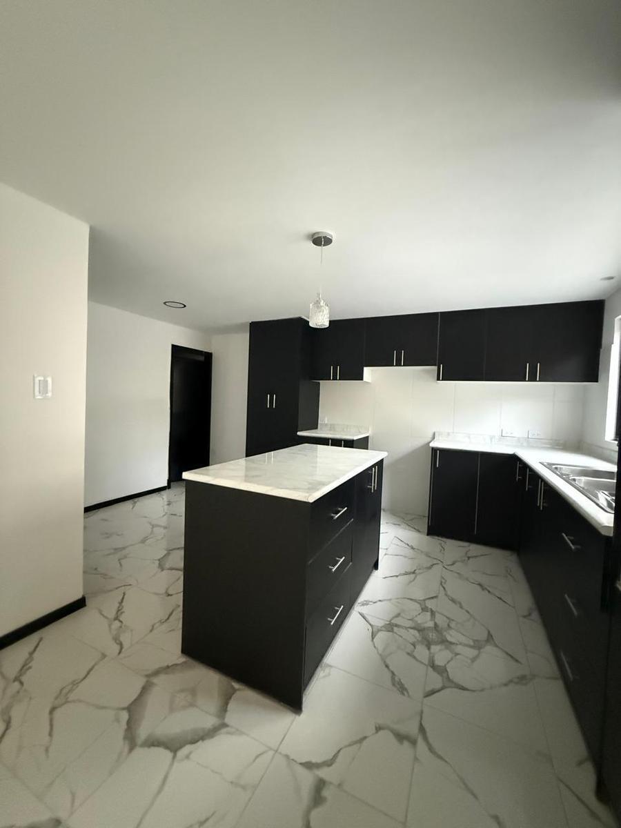 Hermosa Casa Urbanización El Manantial — imagen 7
