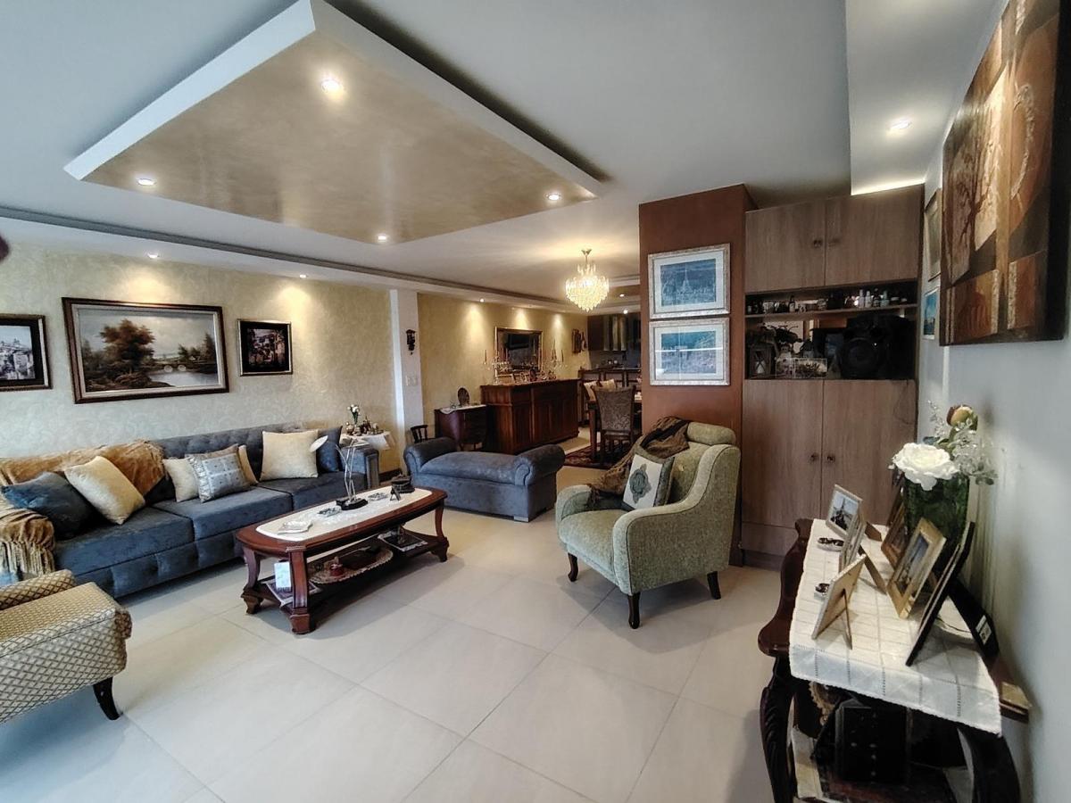 Venta Amplio Departamento 3 Dorm., Terraza con Vista a La Mucha Naturaleza Sector Nayon Tanda — imagen 7