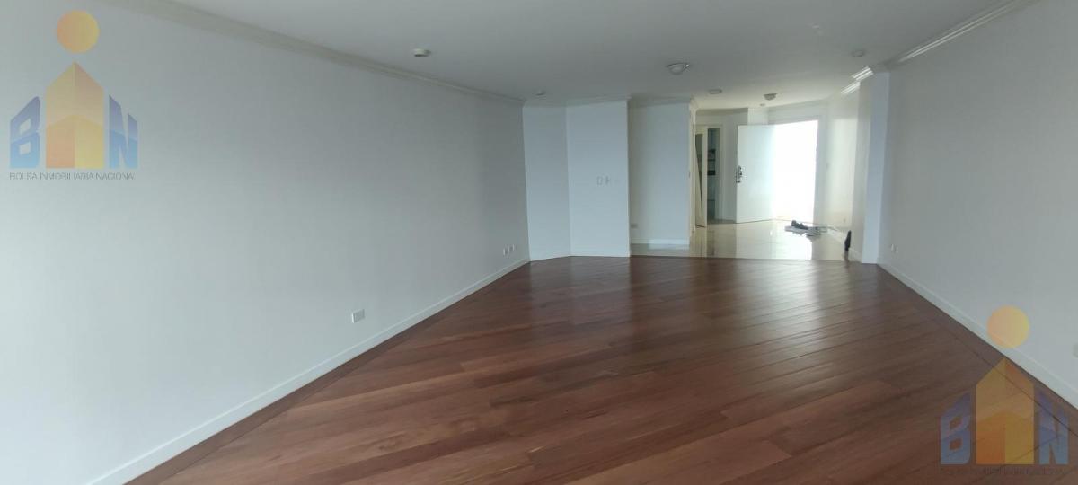 Rento 3 Habitaciones,3 Baños Sierra del Moral, Seguridad — imagen 9