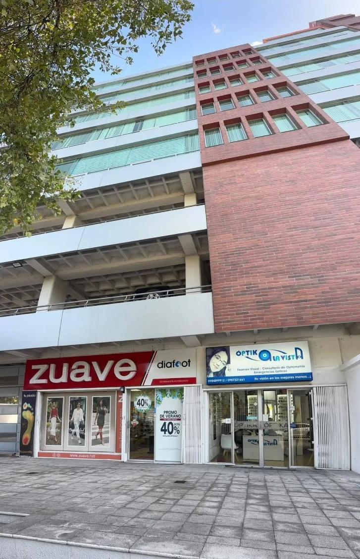 Local Comercial Esquinero en Venta – Sector Clínica Pichincha, Quito — imagen 5