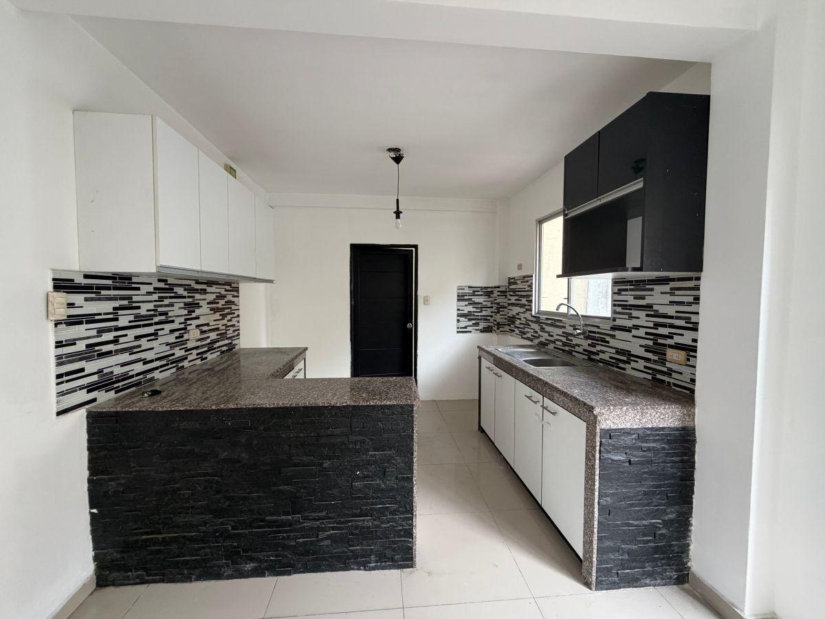 Vendo Casa Dos Plantas Villa Italia Etapa Florencia, Guayas — imagen 9