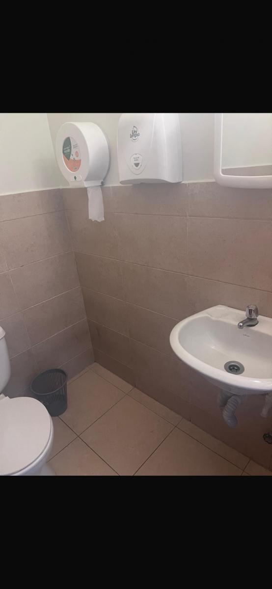 Vendo Local Comercial Planta Baja. 60 m². Sector Quicentro. El Comercio — imagen 9