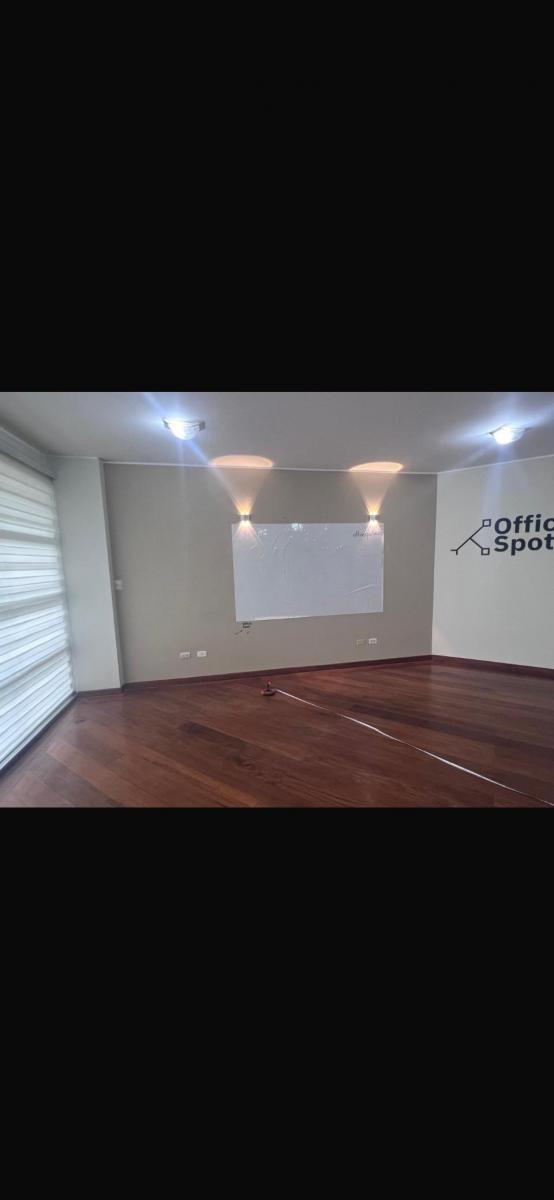 Vendo Local Comercial Planta Baja. 60 m². Sector Quicentro. El Comercio — imagen 8
