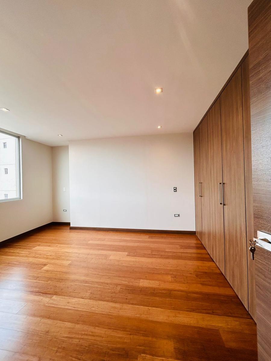 Venta Departamento Quito Tenis Av Brasil — imagen 6