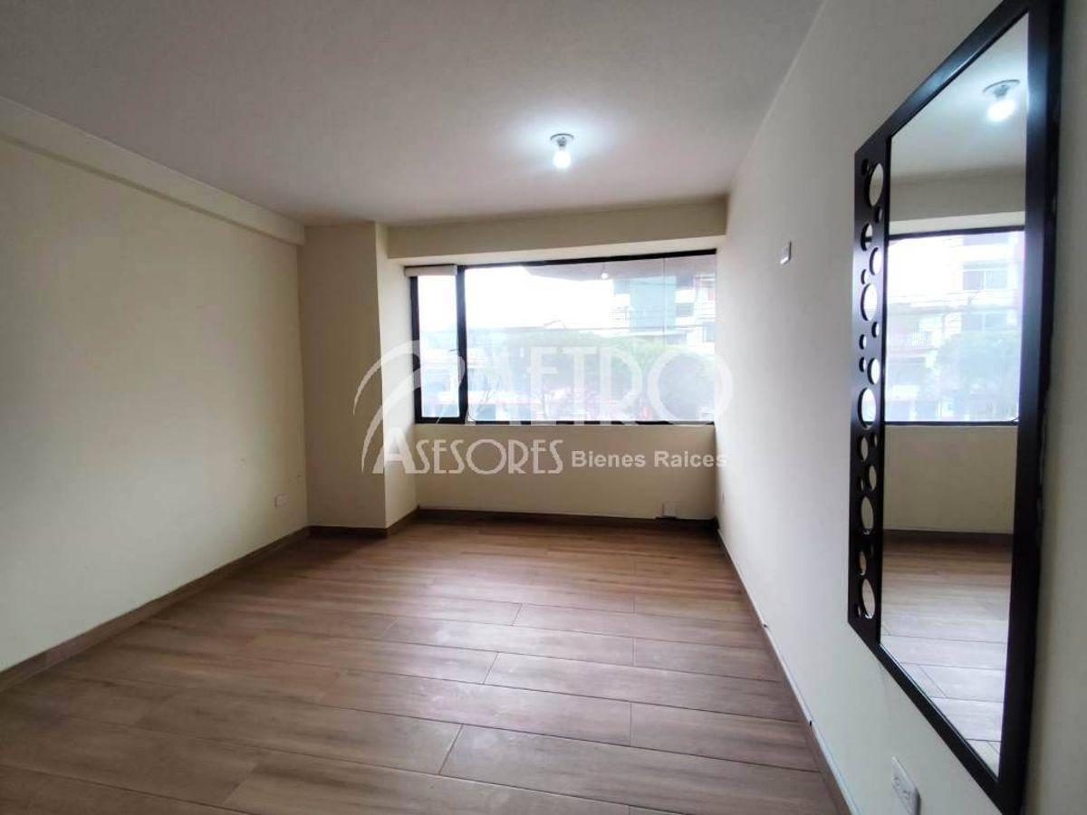 Oficina Remodelada de 90 m² – La Mariana de Jesús — imagen 5