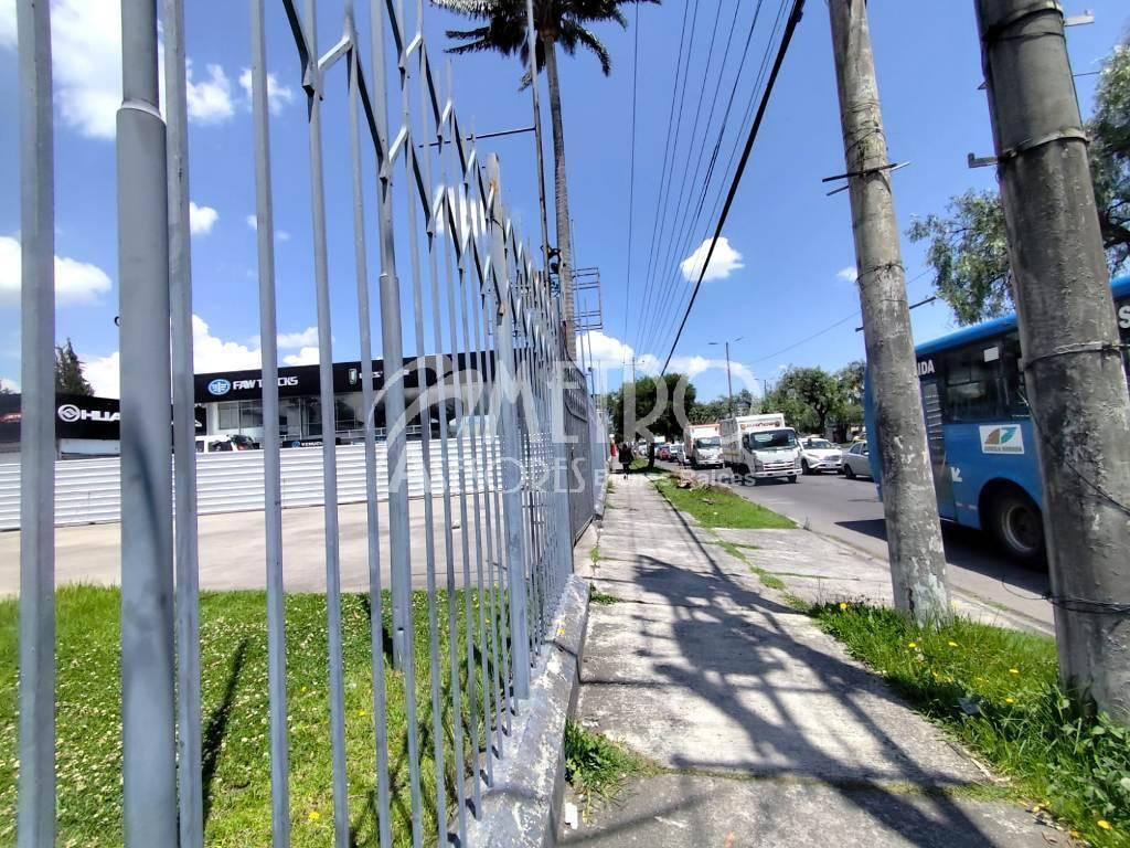 Terreno 637 m² de Venta en Av Galo Plaza Lasso — imagen 9
