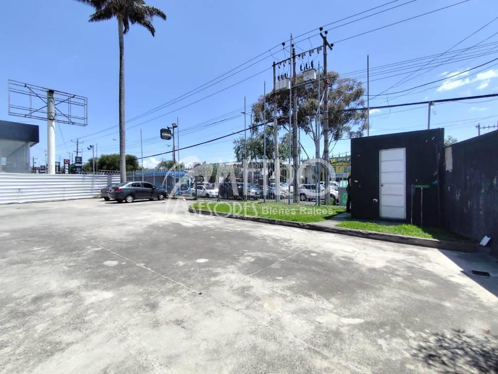 Terreno 637 m² de Venta en Av Galo Plaza Lasso — imagen 3