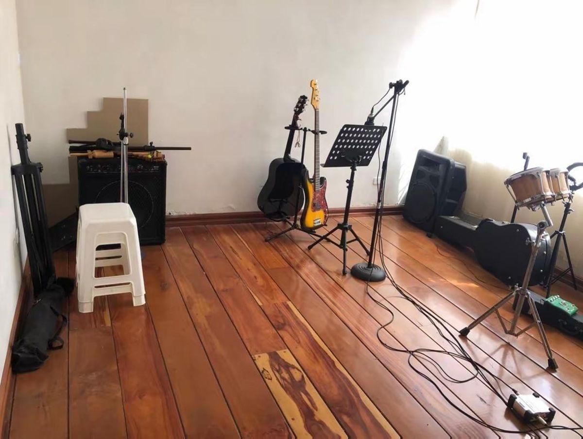 Casa en Venta Independiente con Amplio Terreno — imagen 6