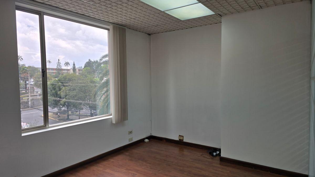 Oficina Corporativa en Renta | Piso Alto | 110 m² 12 de Octubre y G Suarez — imagen 6