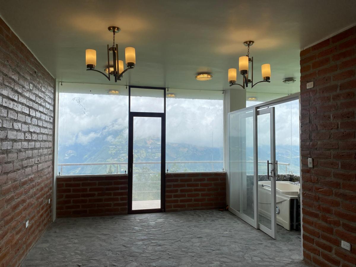 Se Vende Propiedad Amplia con Terreno de 4000 m² - Baños de Agua Santa, Tungurahua — imagen 10
