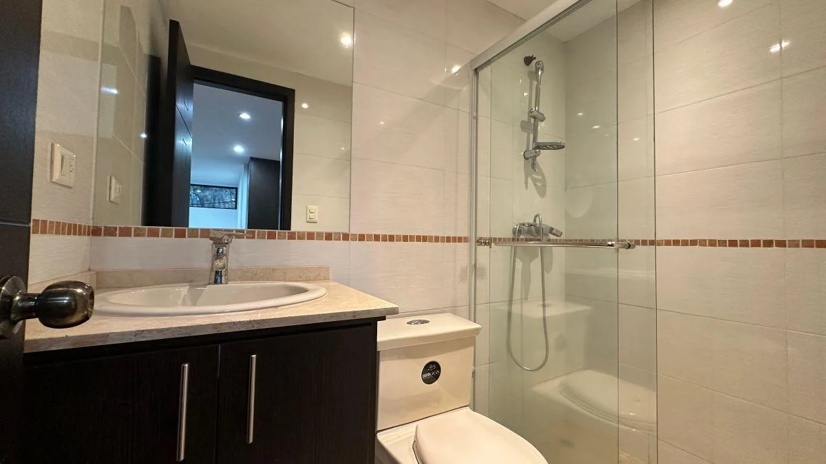 Conjunto Bosque Real - Departamento en Venta con Amplia Terraza Privada de 70 m² – Sector Intisana — imagen 4