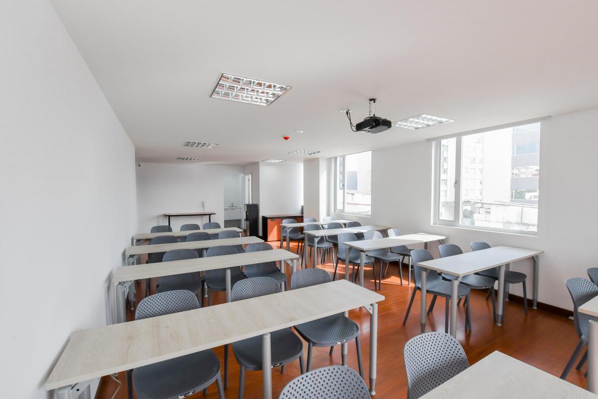 Oficina en Venta 60 m² en un Solo Ambiente, Sector La Carolina — imagen 6