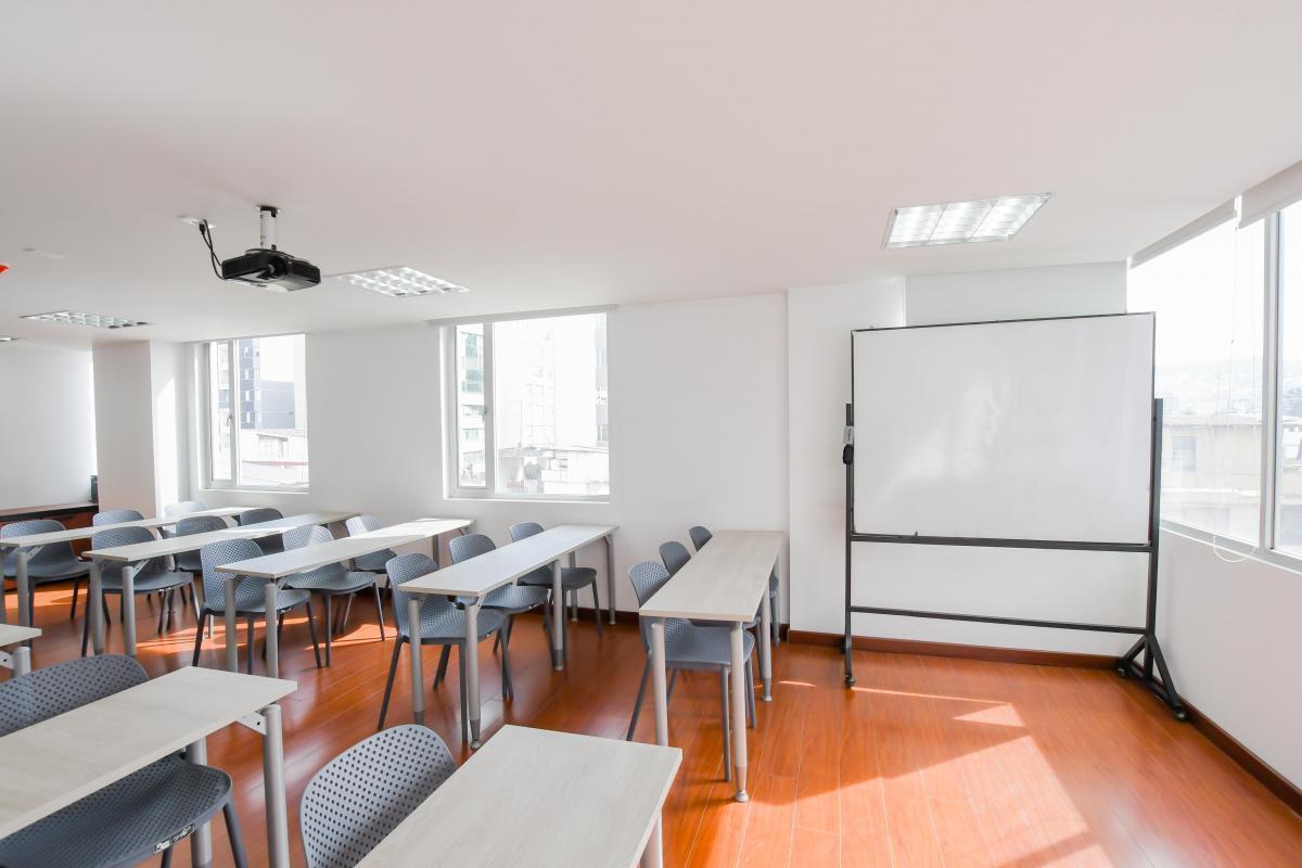 Oficina en Venta 60 m² en un Solo Ambiente, Sector La Carolina — imagen 5