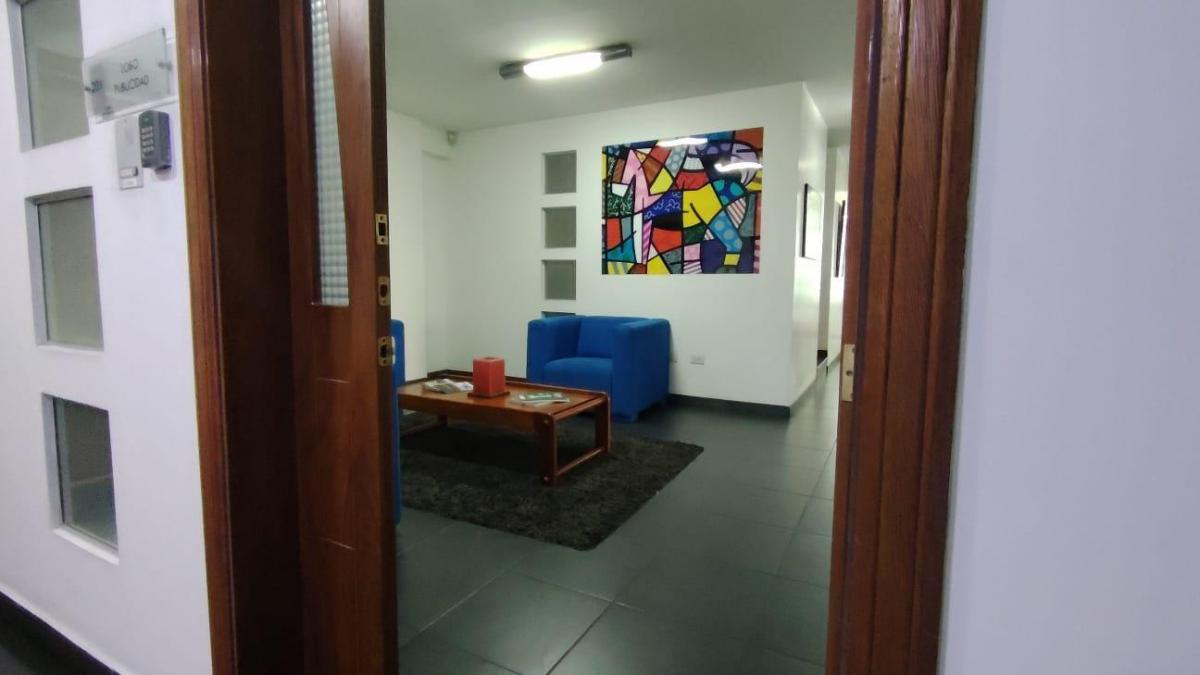 Oficina en Renta Catalina Aldaz y Eloy Alfaro Amoblada — imagen 9