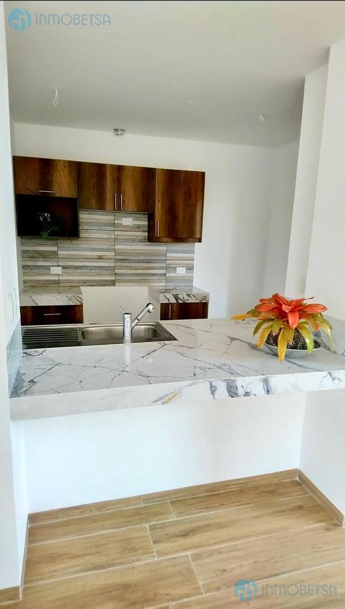 Departamento en Alquiler o Venta Remodelado Acabados de Lujo, Terranostra Torre Baro Vía a La Costa, Guayas — imagen 3