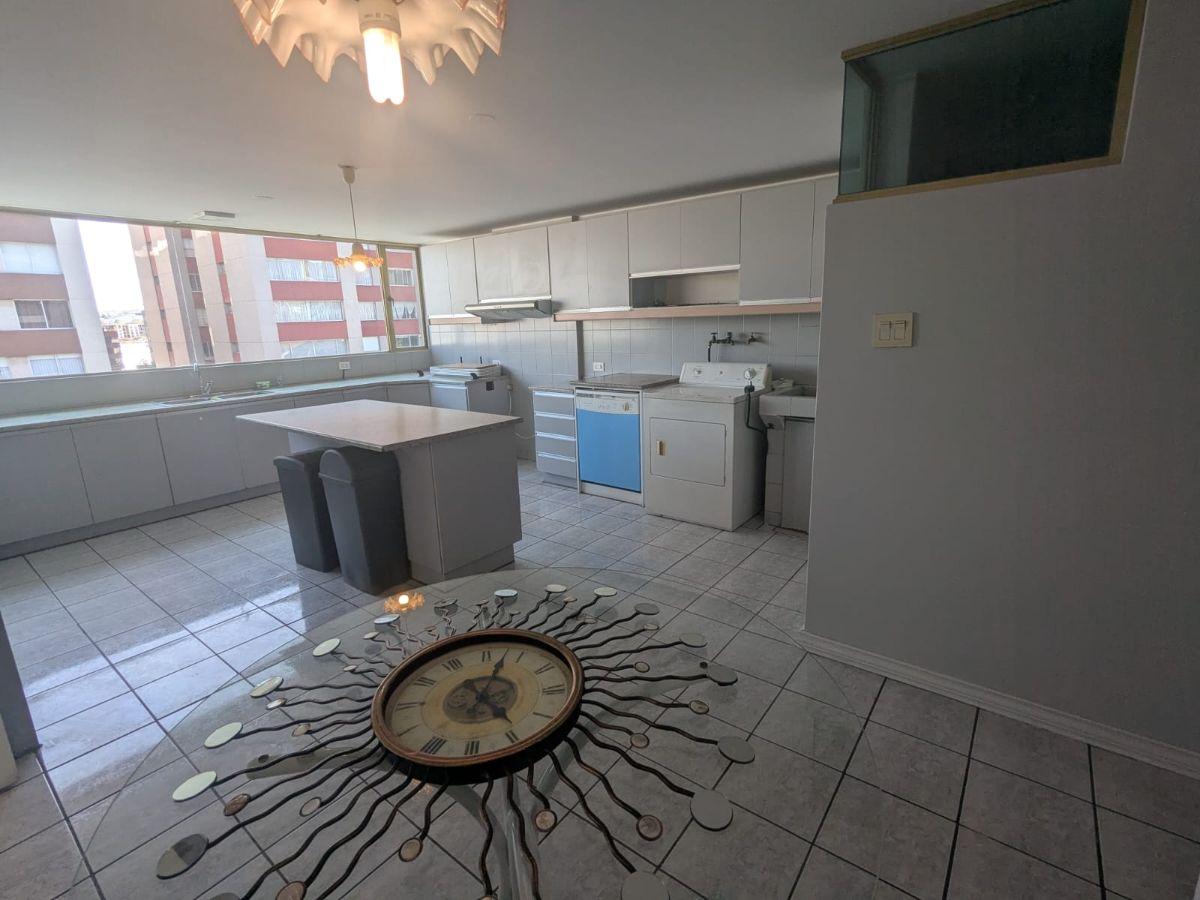Venta Departamento 3 Dorm. en Quito Sector Gaspar de Villarroel. Edificio Seguridad 24/7 — imagen 4